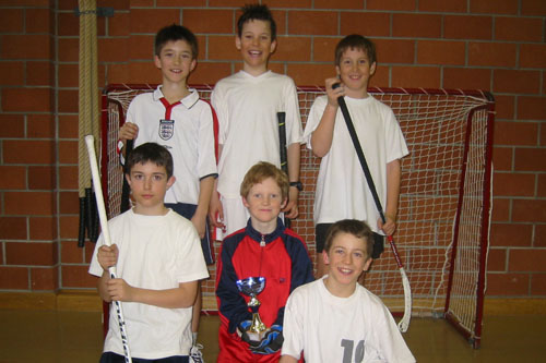 unihoc10_002